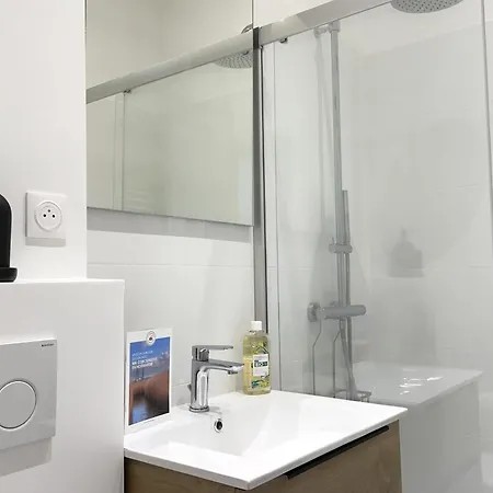 Les Petites Normandes - Acces Direct Apartment